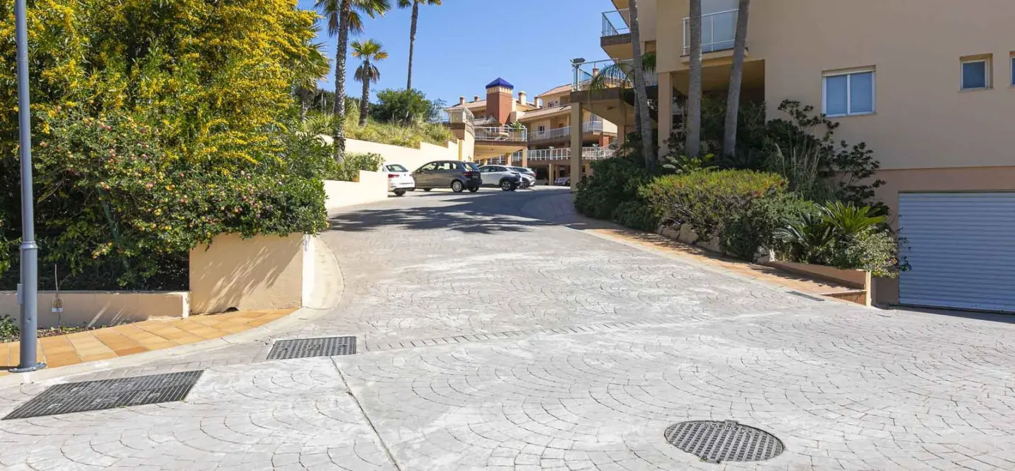 Venta de apartamento en planta baja en El Chaparral 0