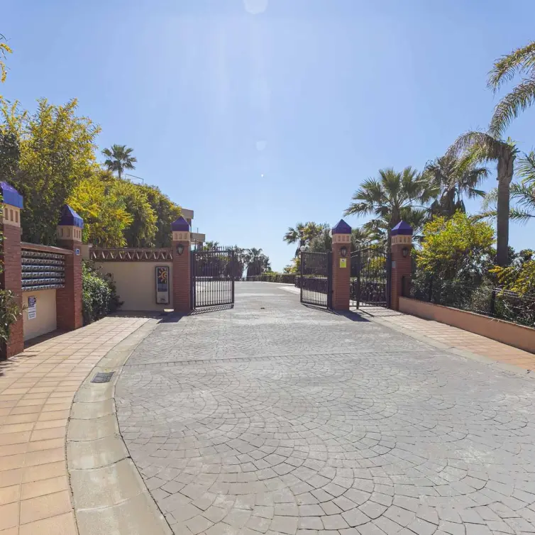 Venta de apartamento en planta baja en El Chaparral