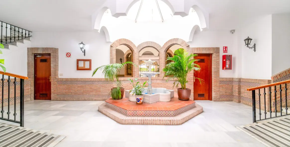 Venta de apartamento en planta media en Fuengirola 35