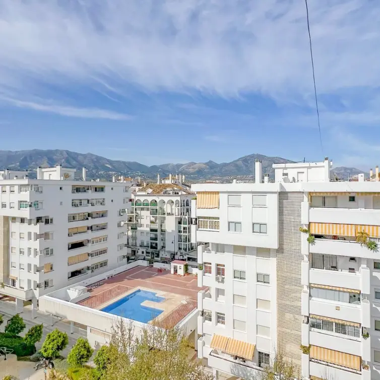 Venta de apartamento en planta media en Fuengirola