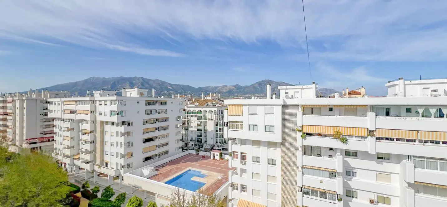 Venta de apartamento en planta media en Fuengirola 0