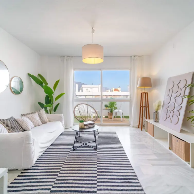Venta de apartamento en planta media en Fuengirola