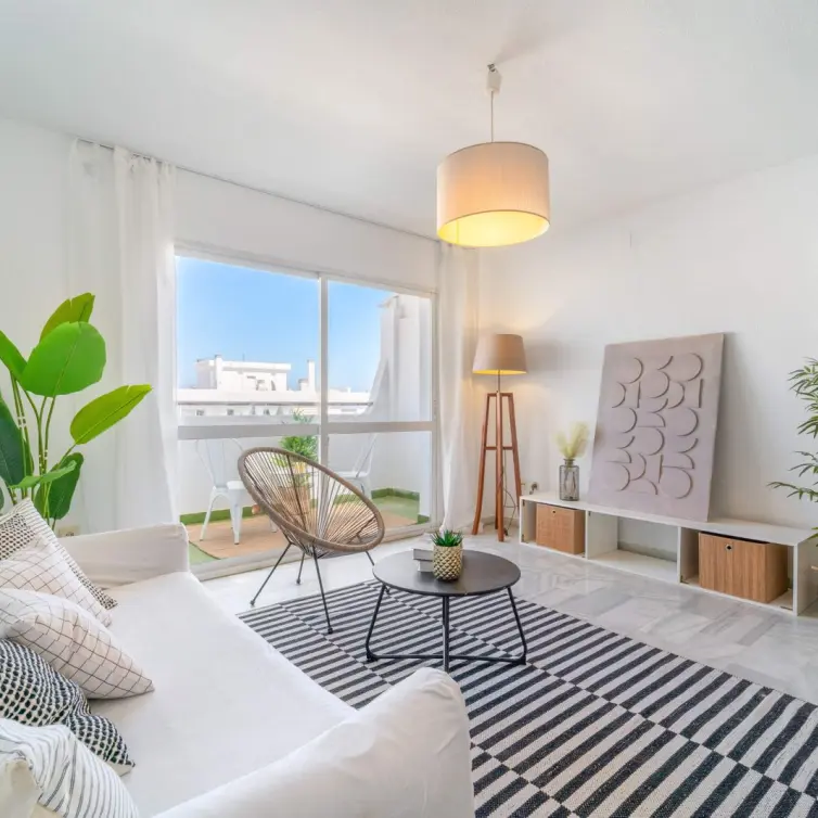 Venta de apartamento en planta media en Fuengirola