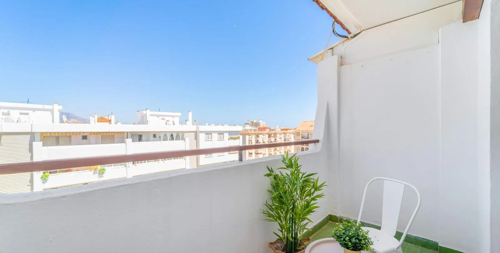 Venta de apartamento en planta media en Fuengirola 14