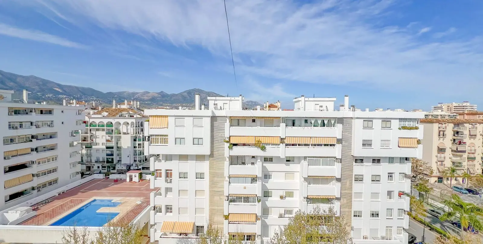 Venta de apartamento en planta media en Fuengirola 37