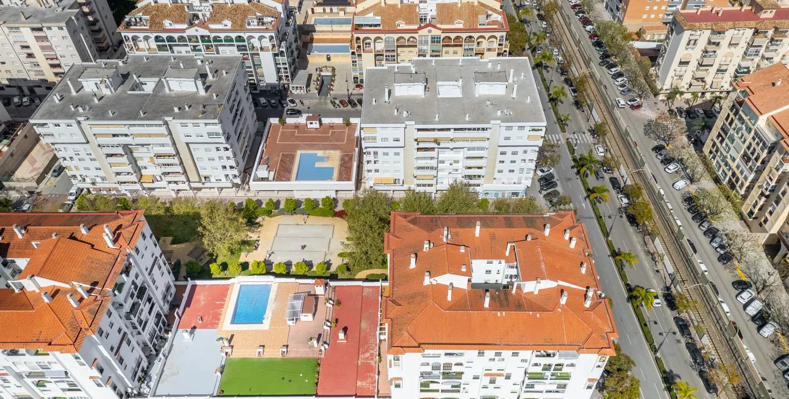 Venta de apartamento en planta media en Fuengirola 46