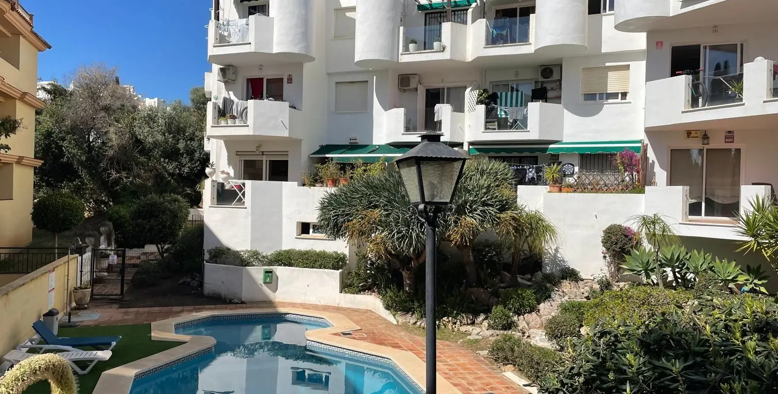 Продажа двухуровневых апартаментов в Mijas Golf 1