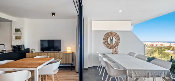 Sale of middle floor apartment in Mijas 0