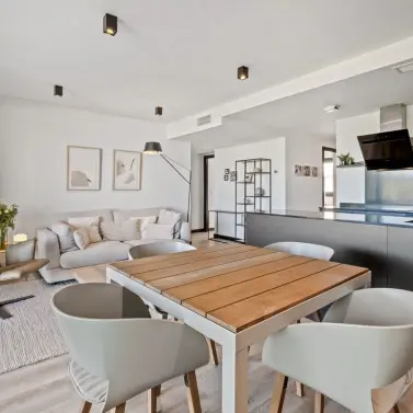 Sale of middle floor apartment in Mijas