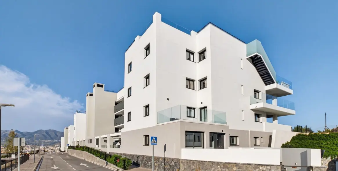 Venta de apartamento en planta media en Mijas 26