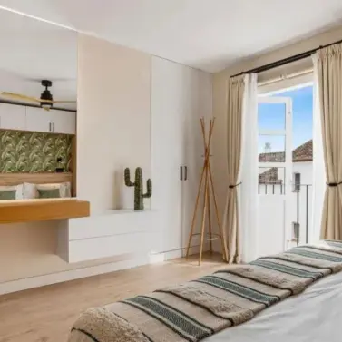 Venta de apartamento en planta media en Benamara