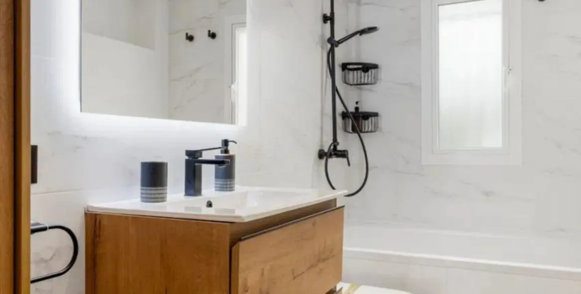 Venta de apartamento en planta media en Benamara 11