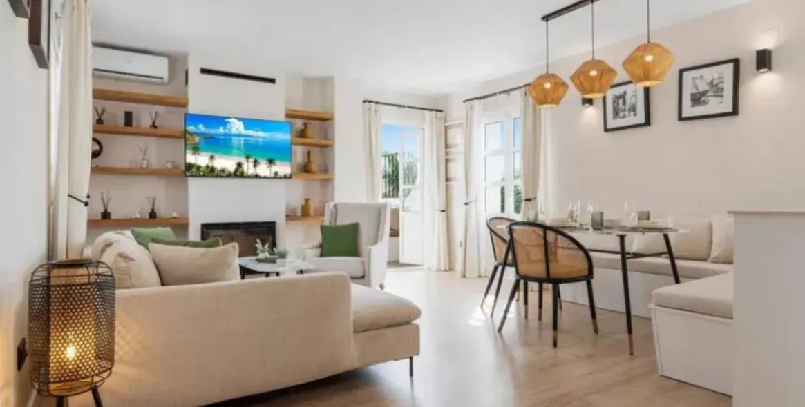 Venta de apartamento en planta media en Benamara 12