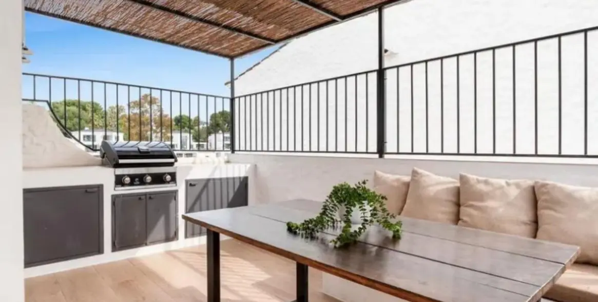 Venta de apartamento en planta media en Benamara 14