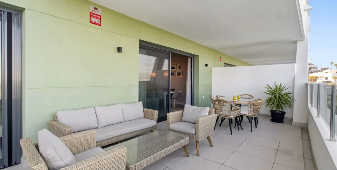 Продажа апартаментов на первом этаже в Calanova Golf 6