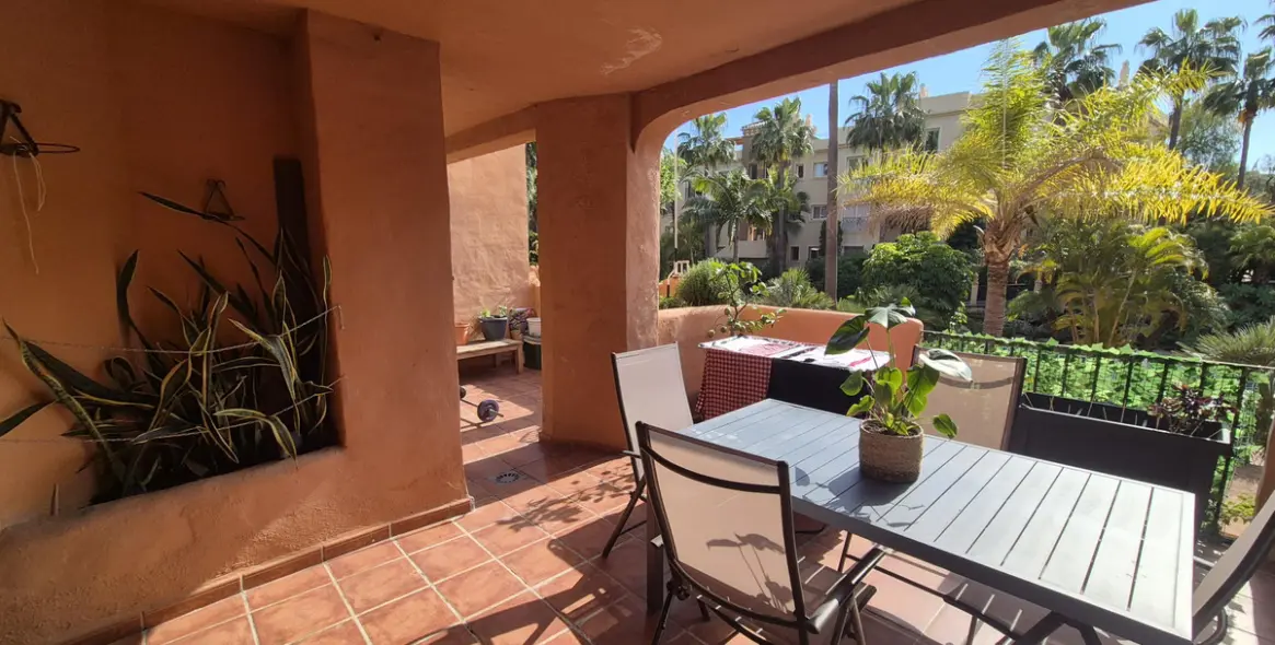 Venta de apartamento en planta baja en Los Flamingos 3