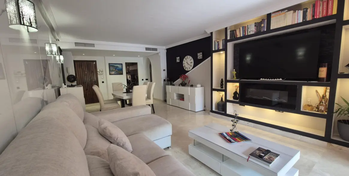 Venta de apartamento en planta baja en Los Flamingos 8
