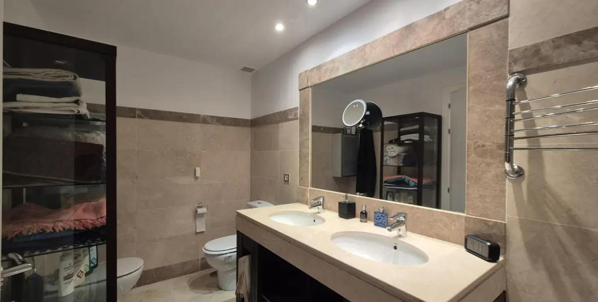 Venta de apartamento en planta baja en Los Flamingos 16