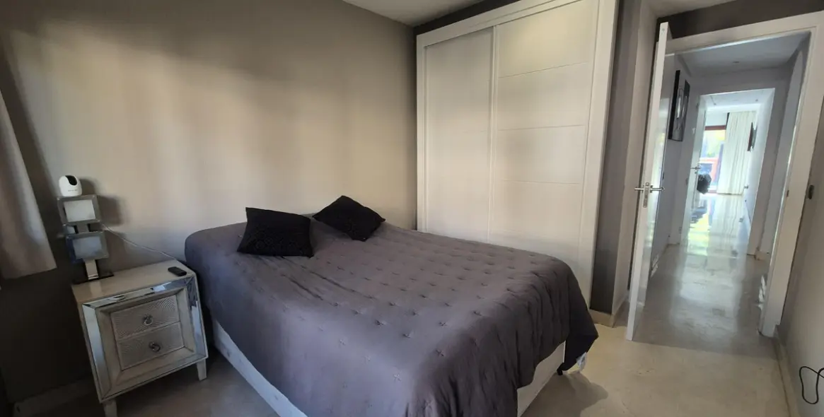 Venta de apartamento en planta baja en Los Flamingos 19