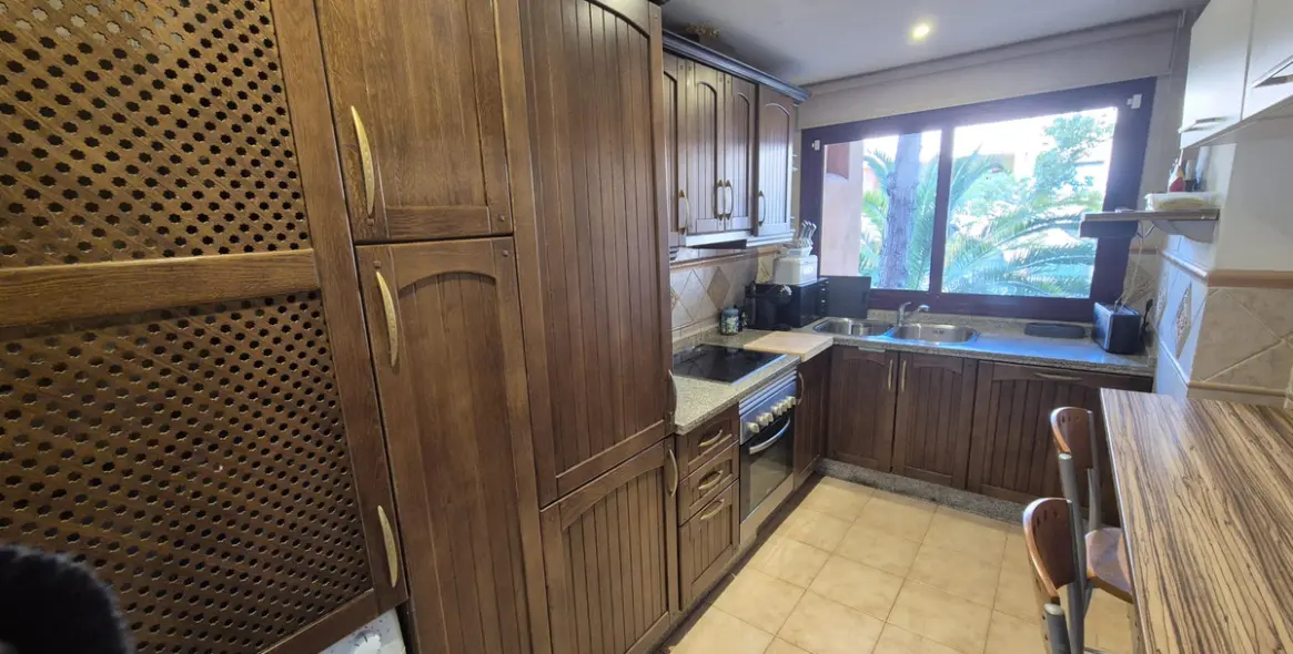 Venta de apartamento en planta baja en Los Flamingos 25