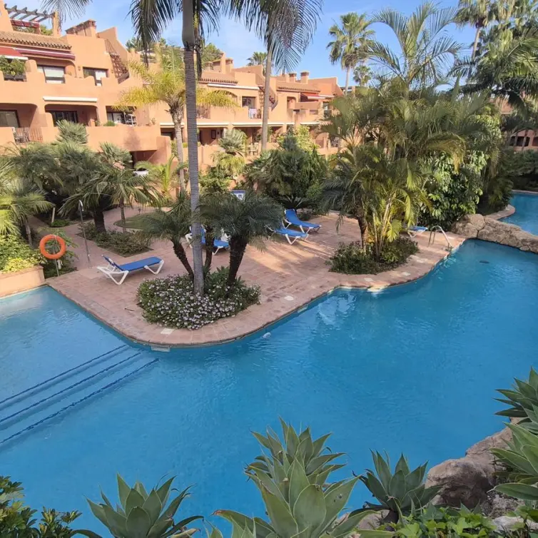 Venta de apartamento en planta baja en Los Flamingos