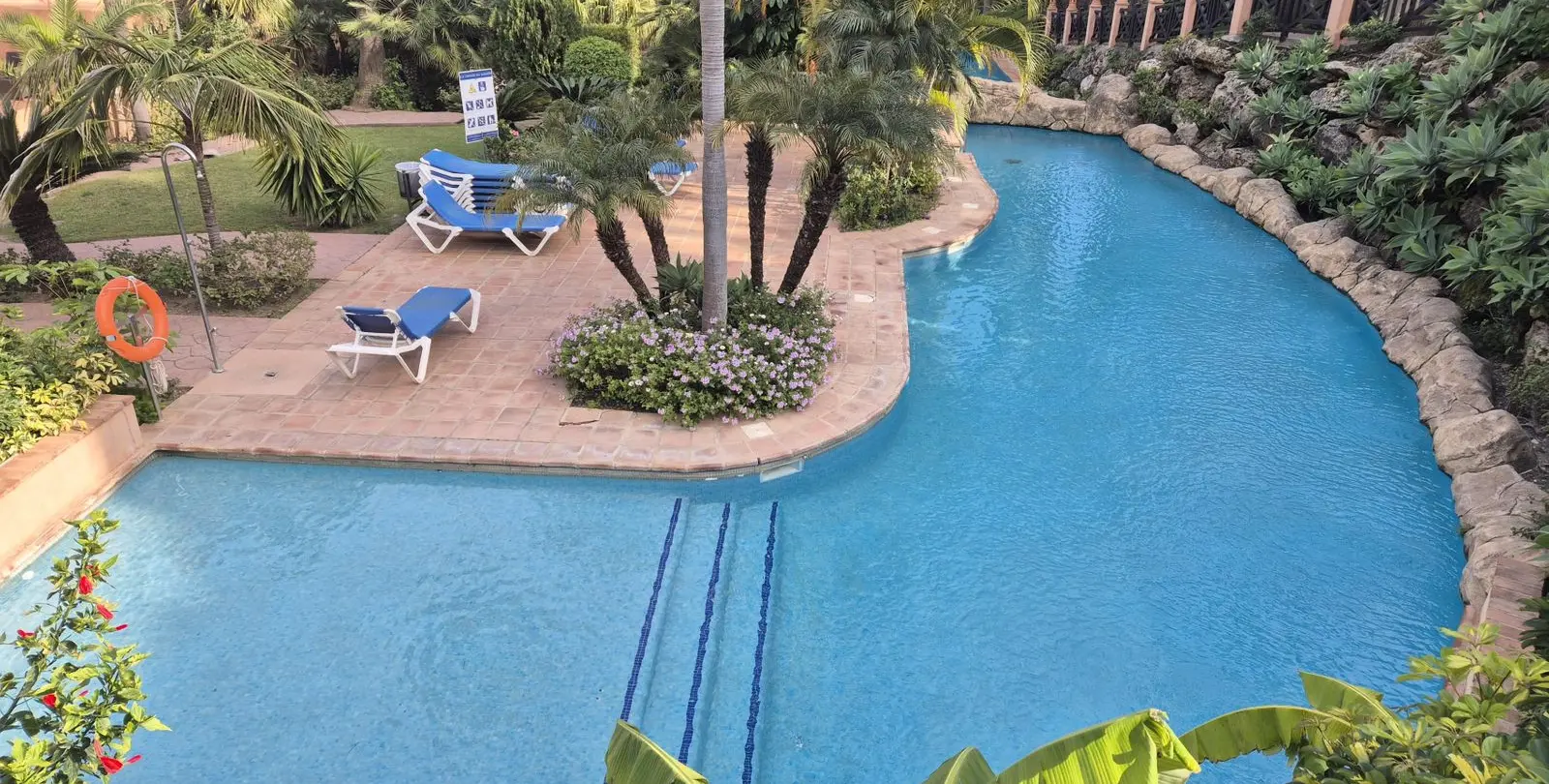 Venta de apartamento en planta baja en Los Flamingos 6