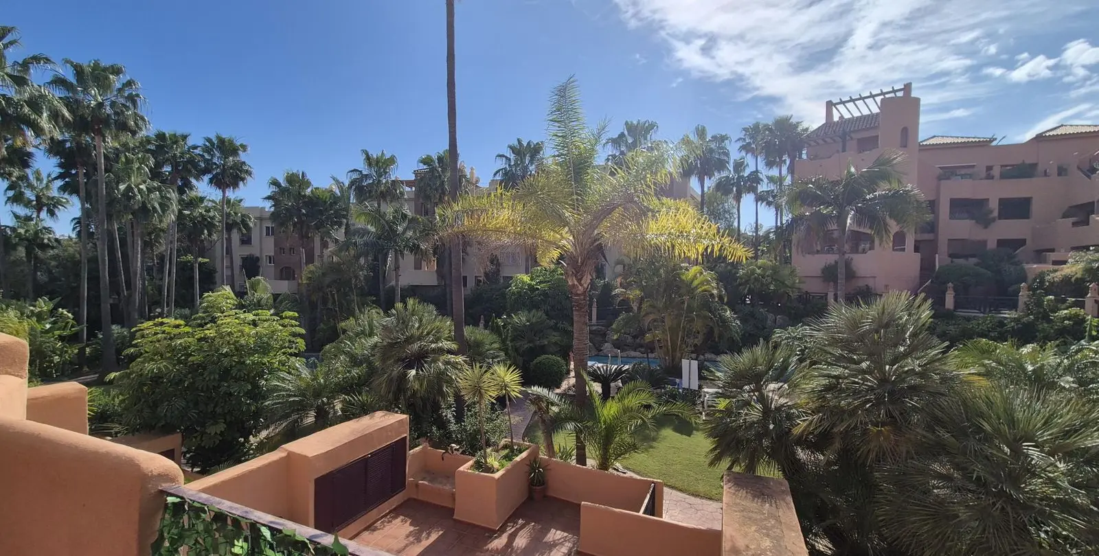 Venta de apartamento en planta baja en Los Flamingos 23