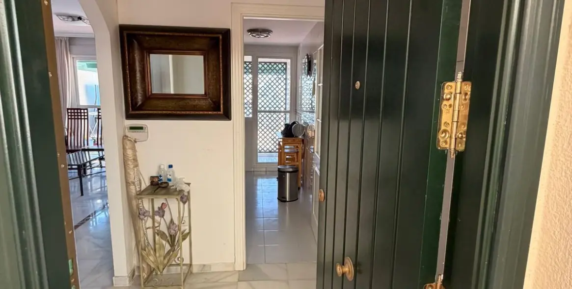 Sale of penthouse in Puerto Banús 5