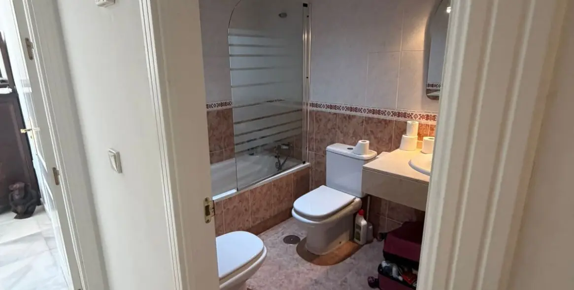 Sale of penthouse in Puerto Banús 17