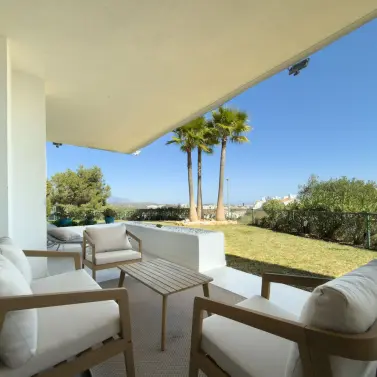 Sale of ground floor apartment in Miraflores