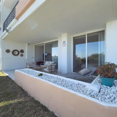 Sale of ground floor apartment in Miraflores