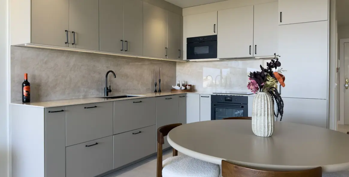 Sale of ground floor apartment in Miraflores 10