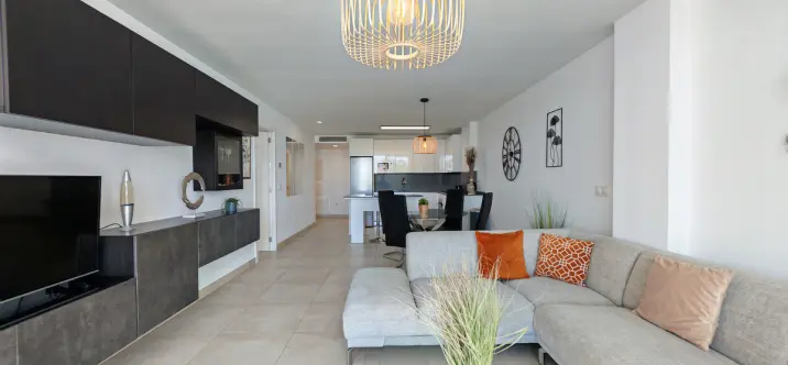 Sale of middle floor apartment in La Cala de Mijas 3