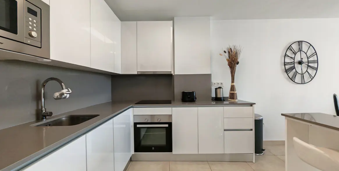 Sale of middle floor apartment in La Cala de Mijas 7