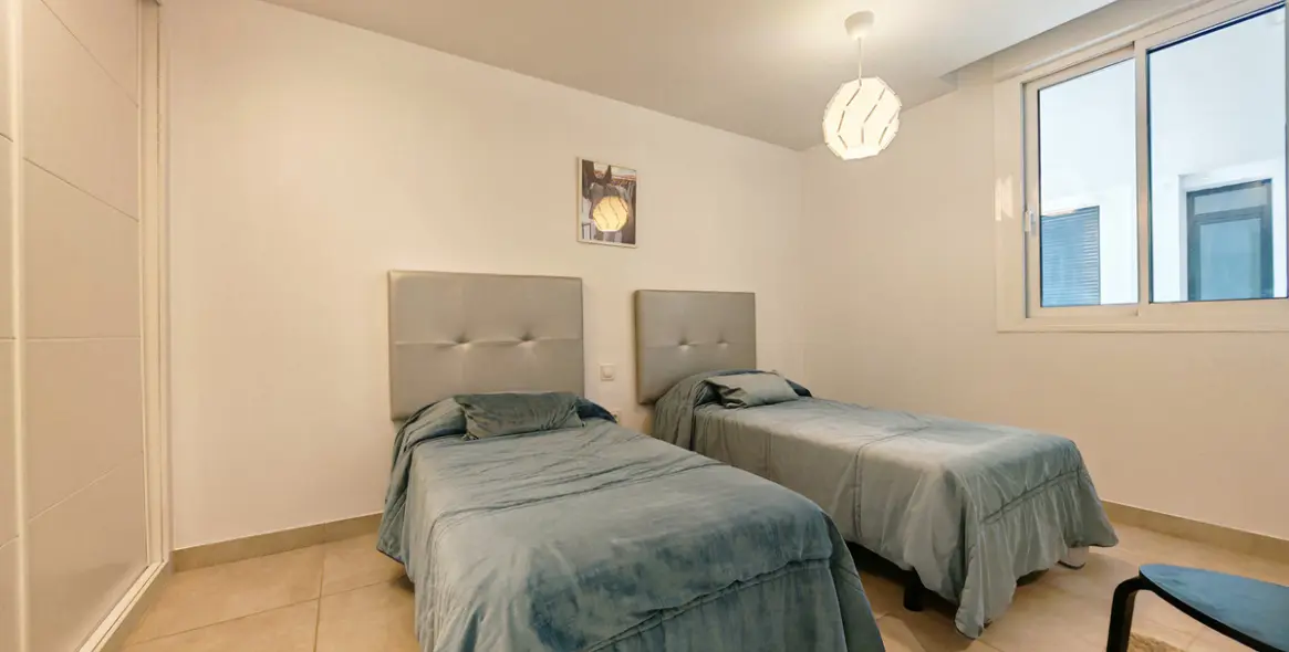 Sale of middle floor apartment in La Cala de Mijas 14