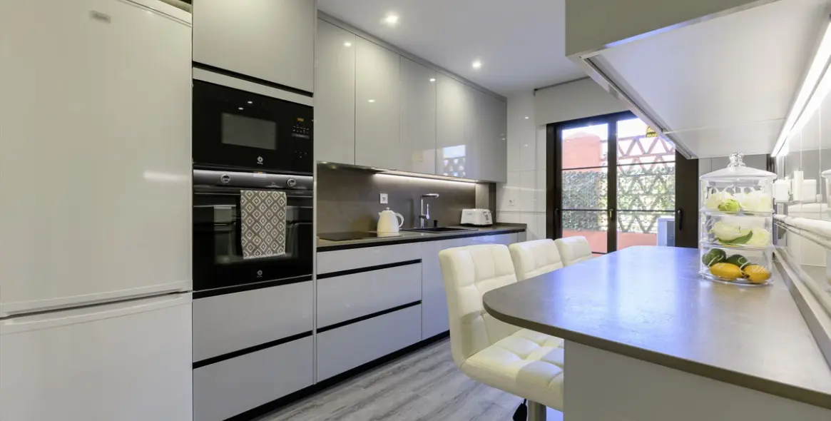 Sale of ground floor apartment in Estepona 6