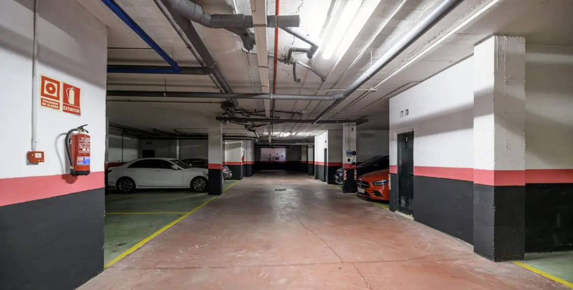 Sale of ground floor apartment in Estepona 25