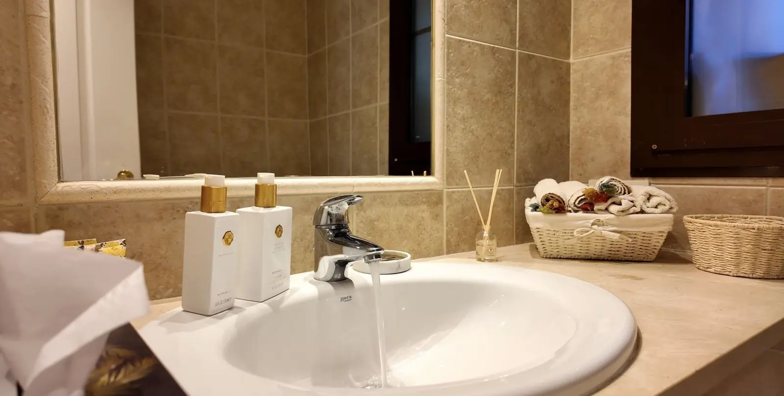 Sale of ground floor apartment in Estepona 5