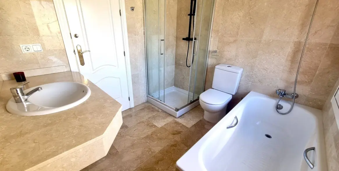 Продажа таунхауса в Nueva Andalucía 9