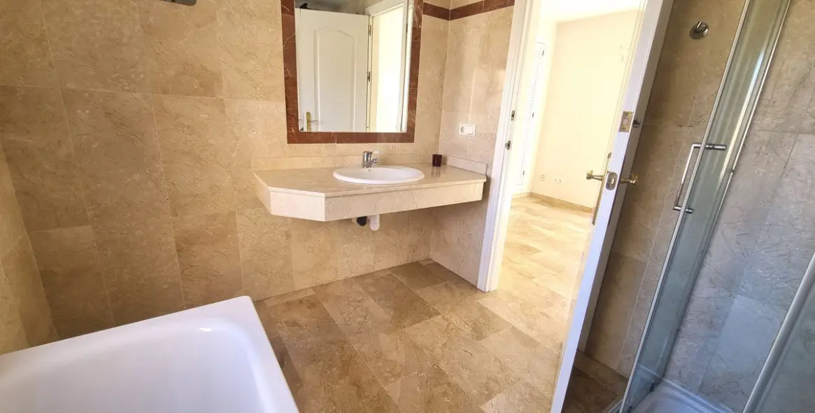 Продажа таунхауса в Nueva Andalucía 10