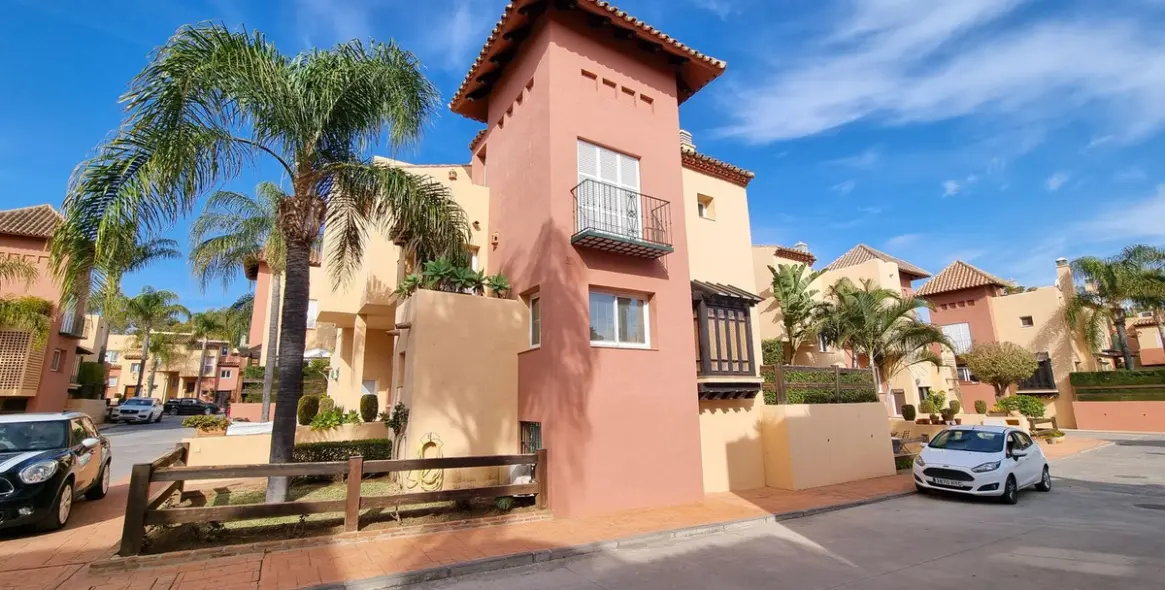 Продажа таунхауса в Nueva Andalucía 20