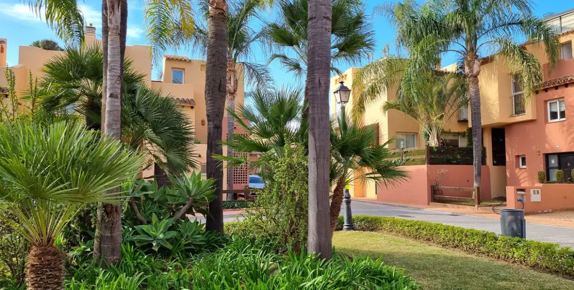 Продажа таунхауса в Nueva Andalucía 23