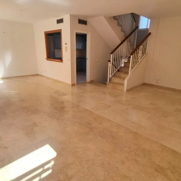 Sale of townhouse in Nueva Andalucía