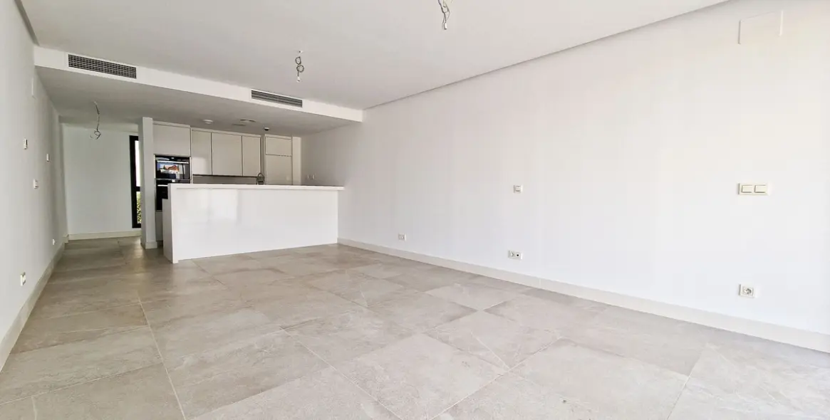 Продажа двухуровневых апартаментов в Artola 8