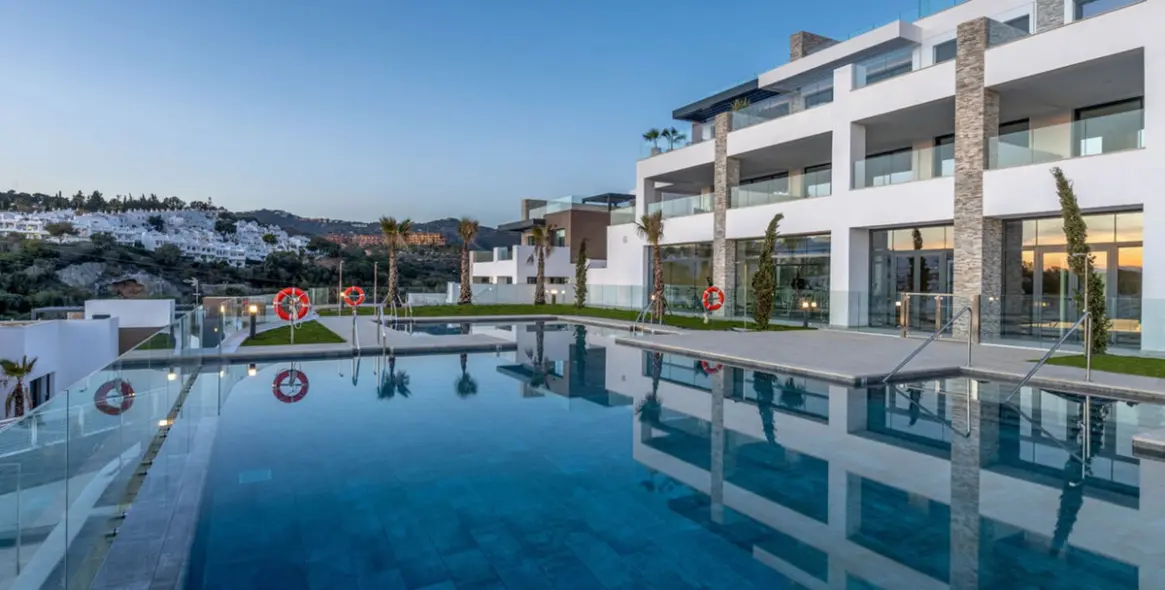 Продажа двухуровневых апартаментов в Artola 22