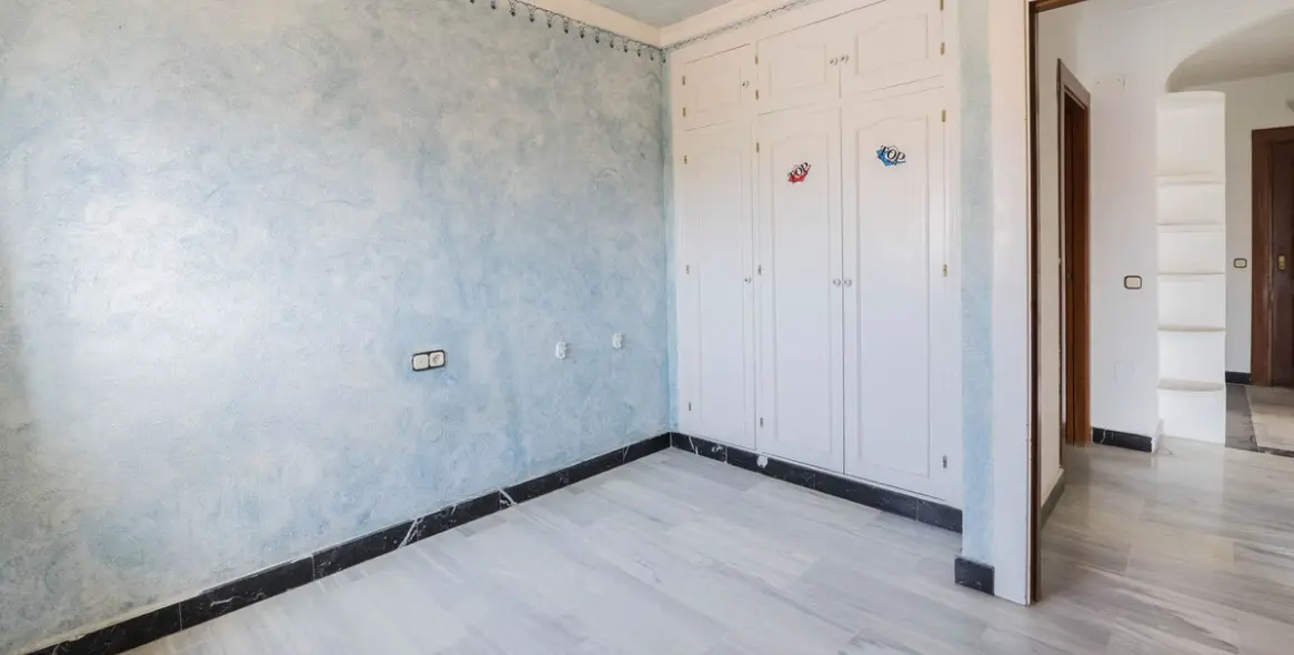 Продажа двухуровневого пентхауса в Fuengirola 18