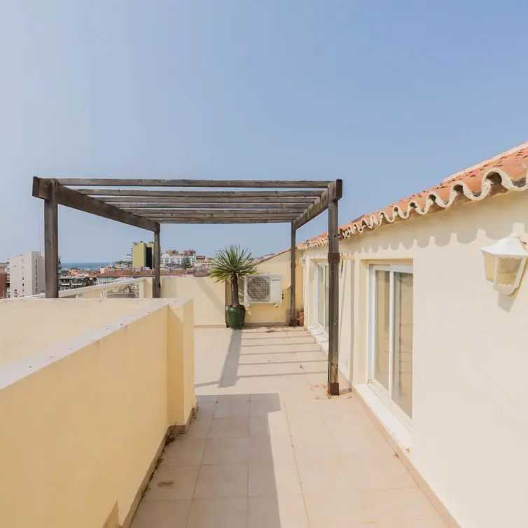 Продажа двухуровневого пентхауса в Fuengirola
