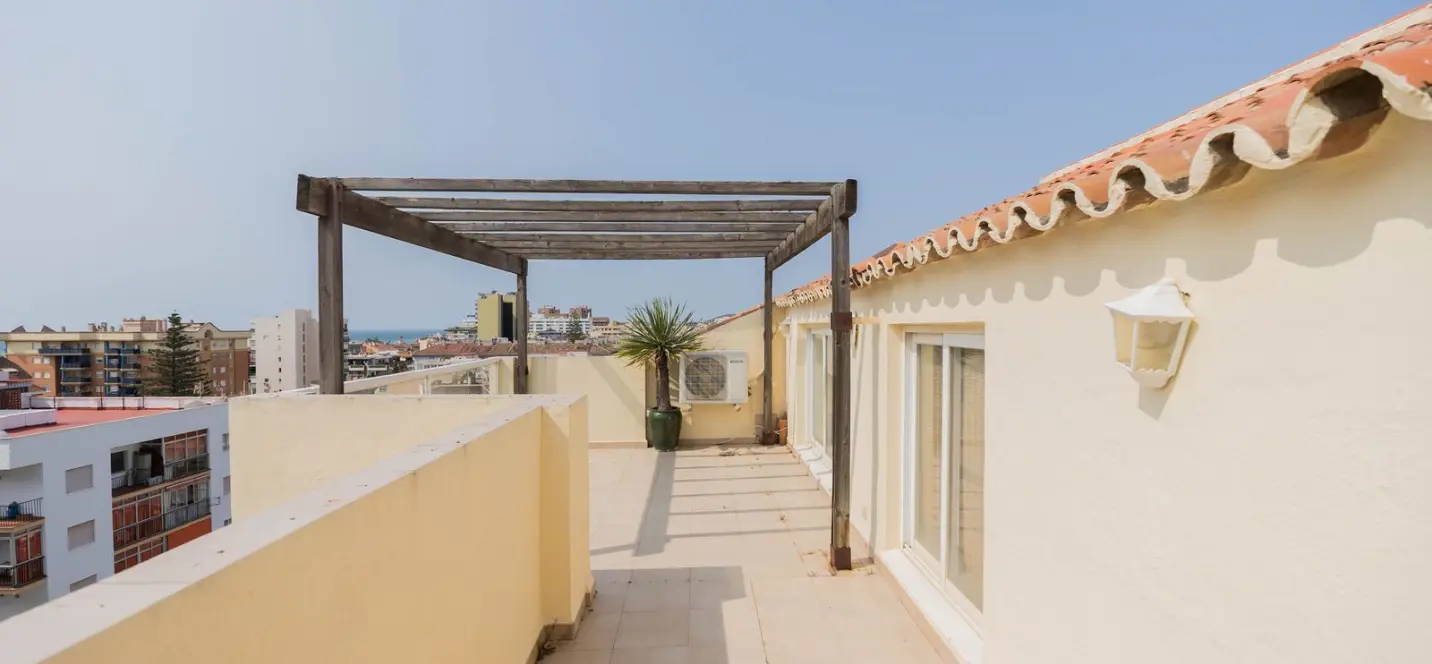 Продажа двухуровневого пентхауса в Fuengirola 1