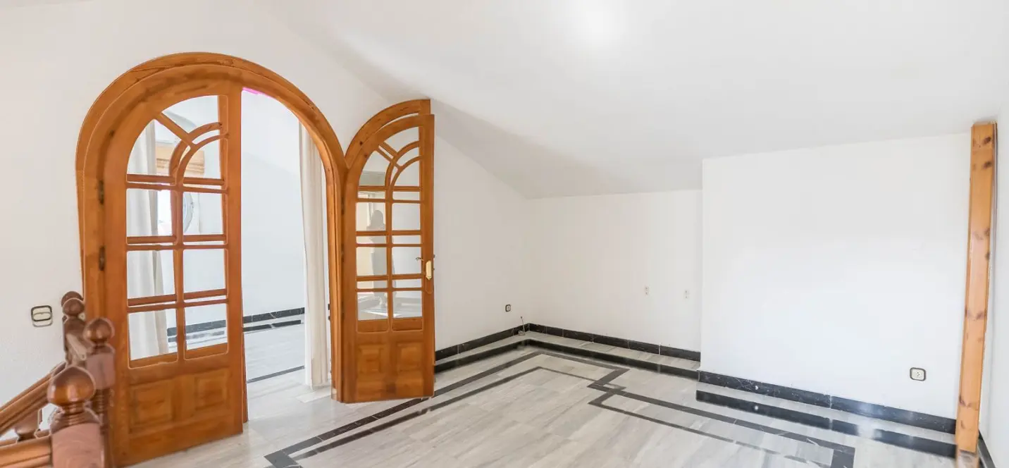 Продажа двухуровневого пентхауса в Fuengirola 2