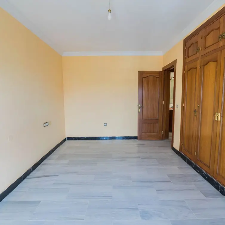 Продажа двухуровневого пентхауса в Fuengirola